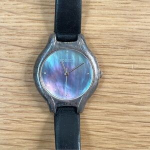 Fossil World Vintage Mother Of Pearl Iridescent Watch Black Band NOT WORKING
